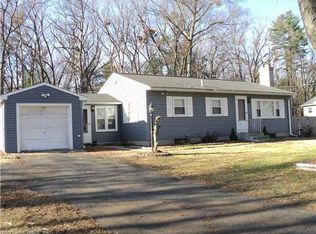 40 Winding Ln, Enfield, CT 06082