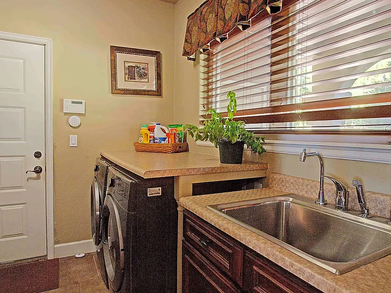 7975 Ruststone Ct — Photo 15