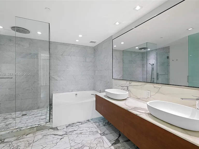 10201 Collins Ave #311 — Photo 10