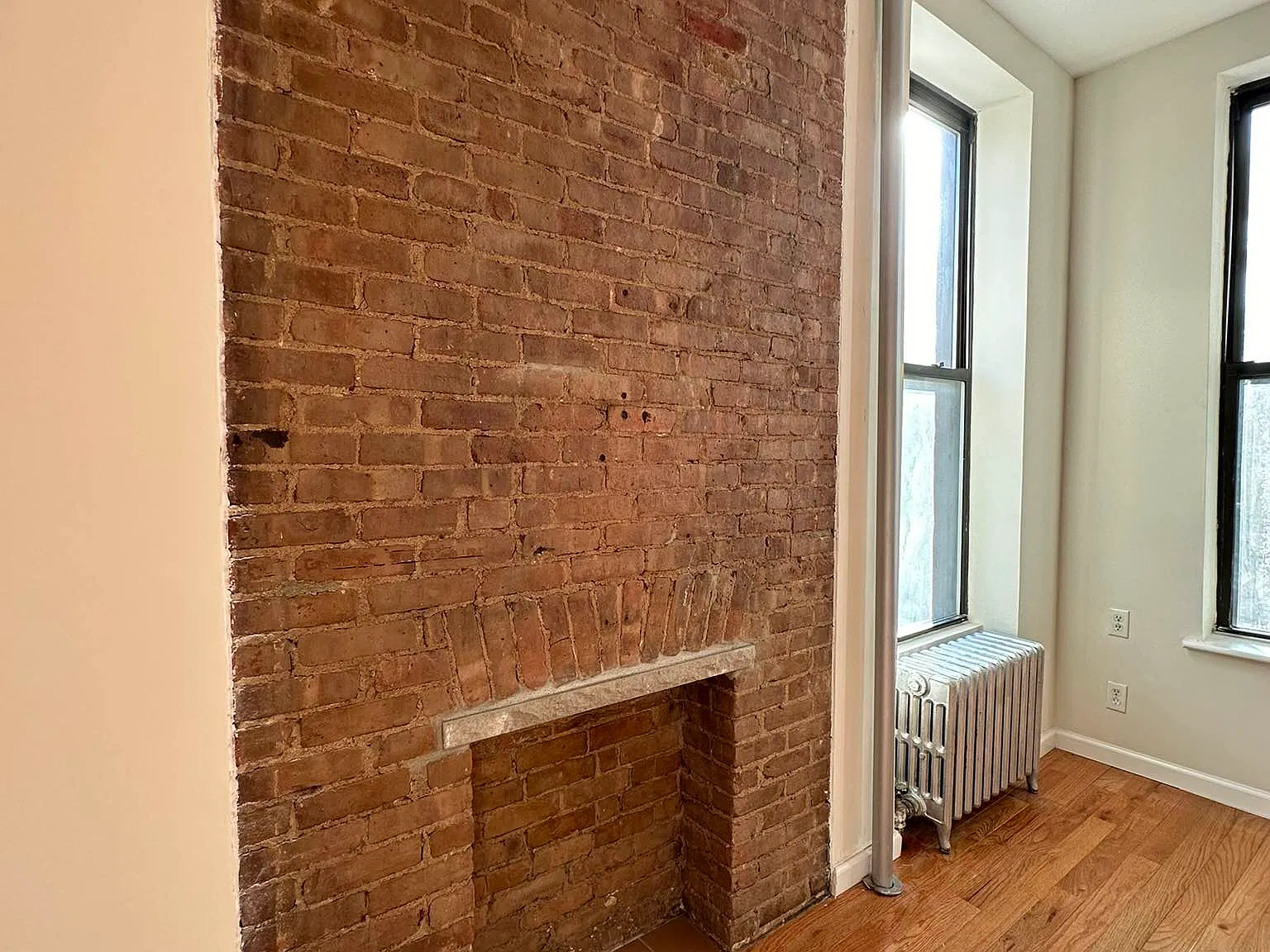 125 Wythe Avenue — Photo 3