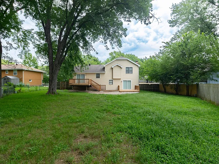 6490 N Delta Ave — Photo 34