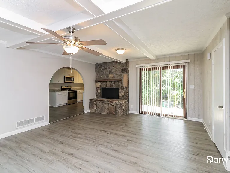 1800 Branch View Dr — Photo 8
