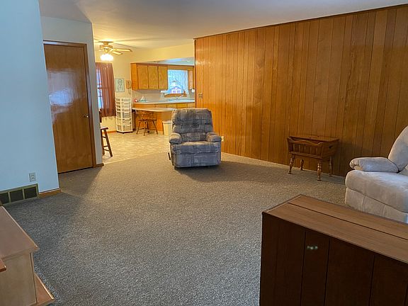 5th image of 1567 Tonti St