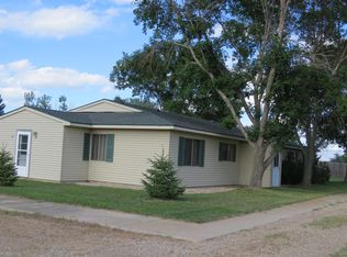 104 6th Ave NE, Medina, ND 58467