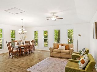 5801 Lindenwood Dr, Matthews, NC 28104