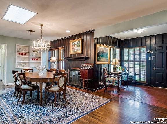 4th image of 330 Alamo Heights Blvd