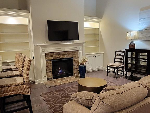 3rd image of 1620 Cottage Wood Way