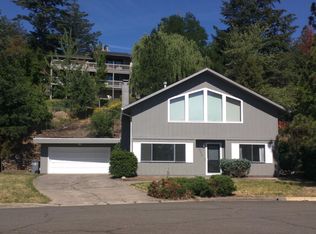 1003 Oneida Cir, Ashland, OR 97520