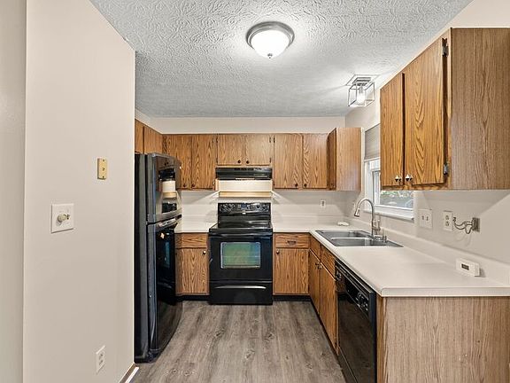 5th image of 7828 Malton Ln