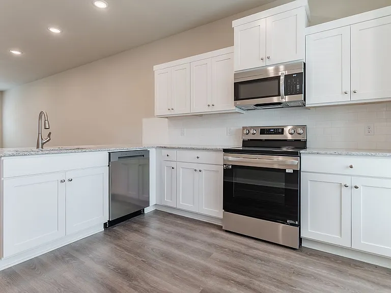 654 N Littleleaf Ter #27 — Photo 3