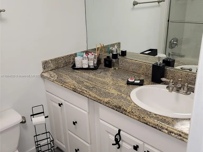 20350 W Country Club Dr #Penthouse 8-4 — Photo 3
