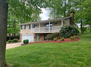 605 N Walnut St, East Palestine, OH