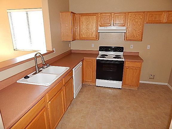 5th image of 8787 W Windsor Dr