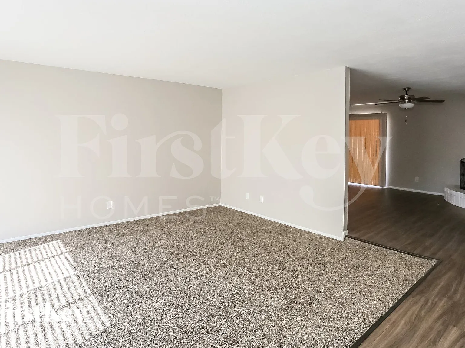 3 bed, 2.0 bath, 1747 sqft, $2,130 — Photo 4