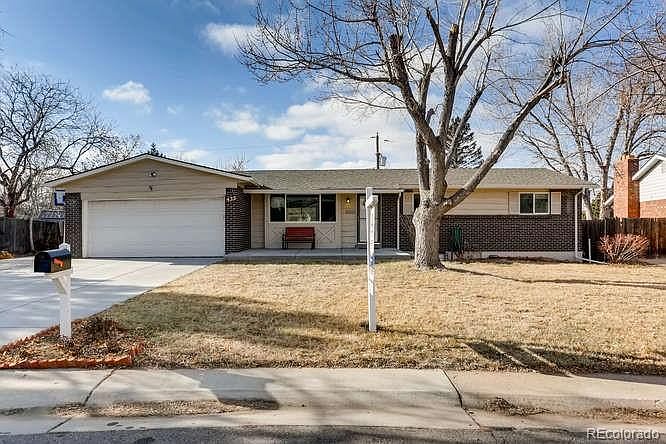 1st image of 433 S Uvalda Cir
