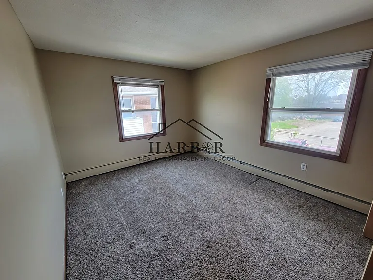 202 11th Ave NW #602 — Photo 6
