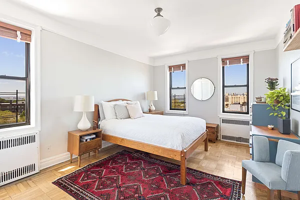 Sold by Jalen Real Estate Corp | media 4