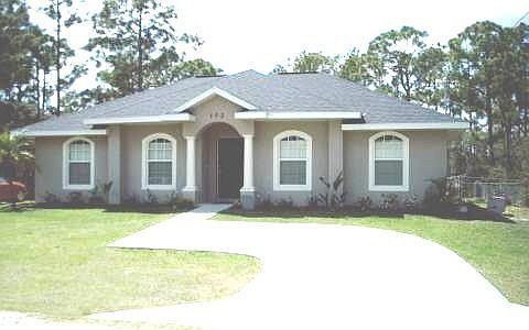 1st image of 703 Daffodil St