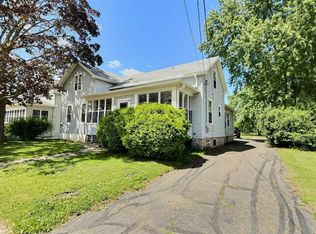 1833 Minnesota St, Oshkosh, WI 54902
