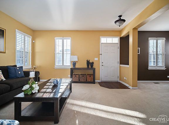 3rd image of 792 Bonaventure Dr