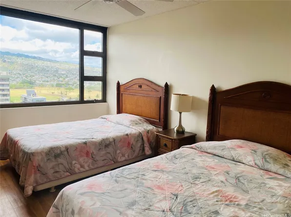 201 Ohua Ave #1703-T2, Honolulu, HI 96815