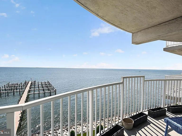 8501 Bayside Rd #604 — Photo 28