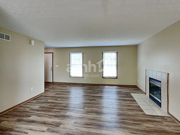5298 Rifle Dr — Photo 6