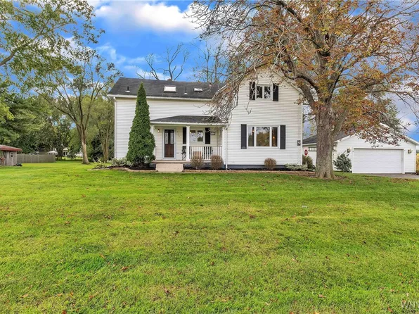 2114 Swann Rd, Ransomville, NY 14131