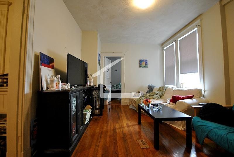 2nd image of 1632 Commonwealth Ave #17B