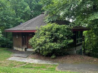 951 Cascade Trl, Fancy Gap, VA 24328