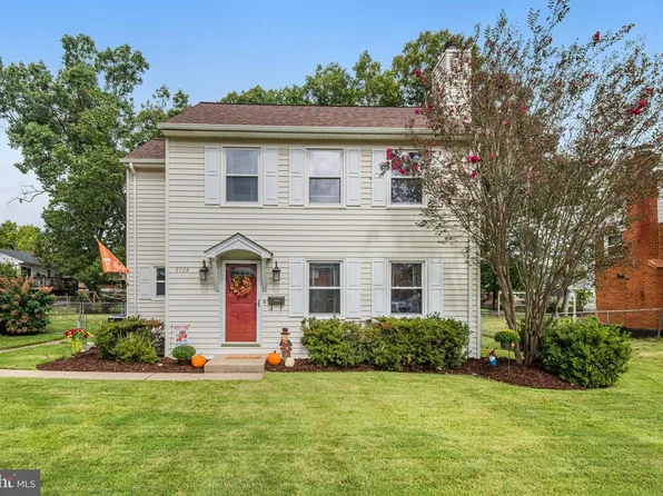 9728 King George Dr, Manassas, VA 20109