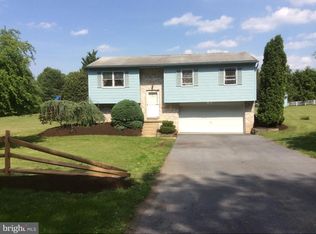 260 N Garfield Rd, Mohrsville, PA 19541