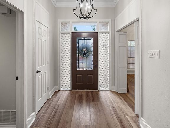4th image of 509 Buckingham Pl