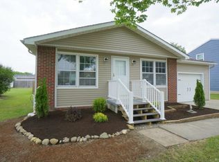 34 Forestal Dr, Hamburg, NY 14075
