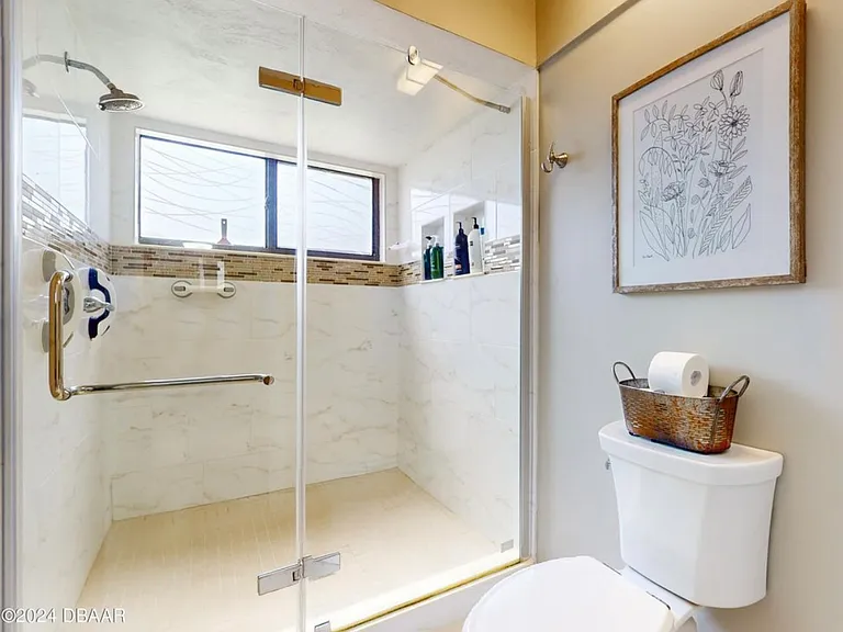 146 Blue Heron Dr #A — Photo 20