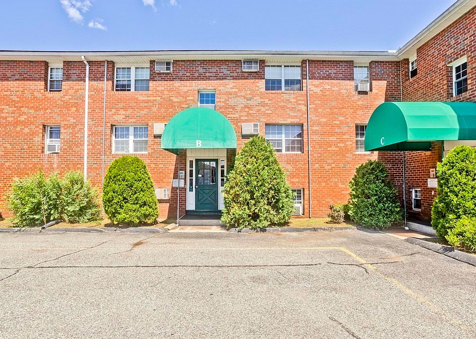 1st image of 1304 Elm St APT 1B