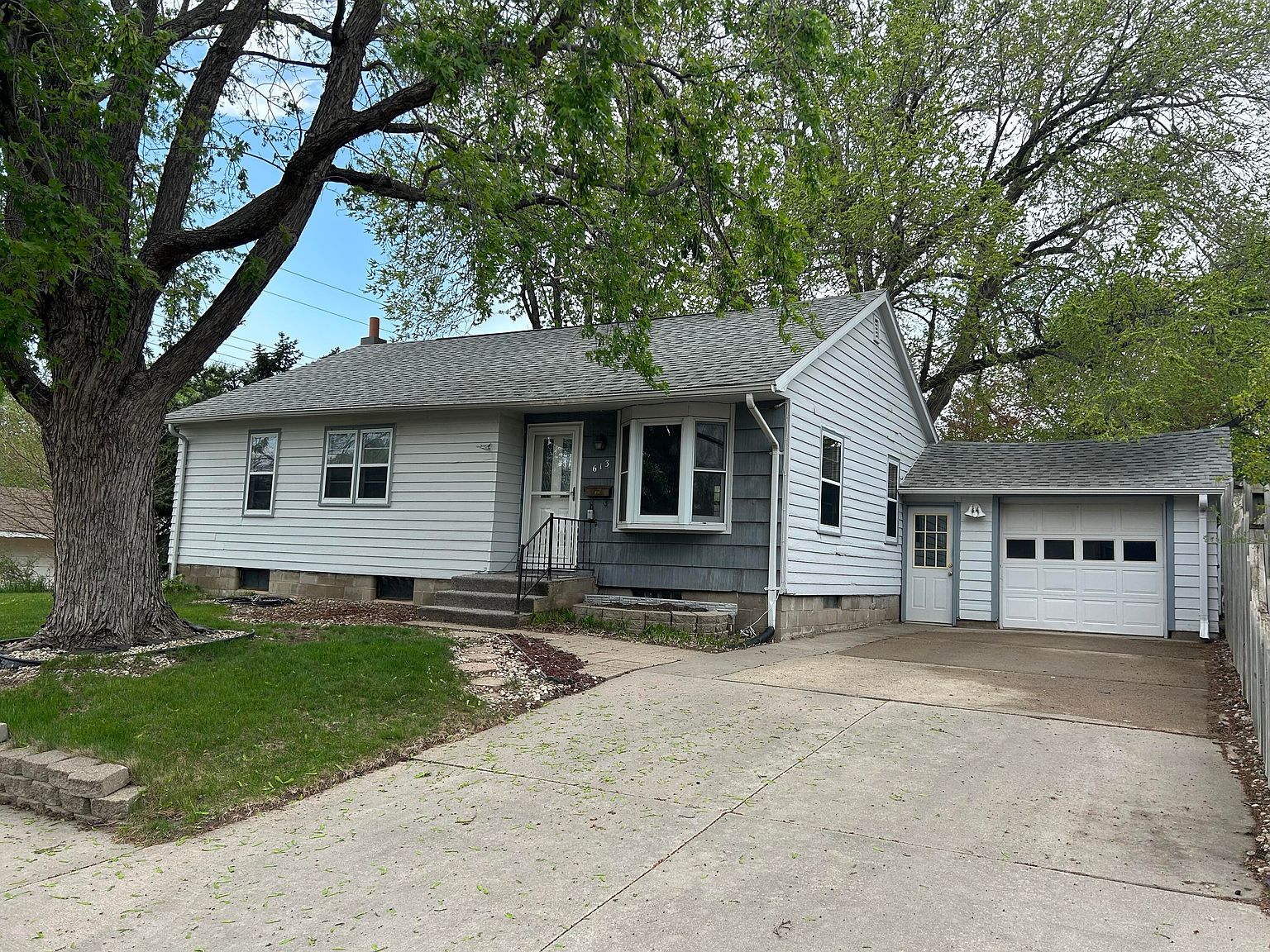 613 N Iowa St, Mitchell, SD 57301 MLS 23191 Zillow