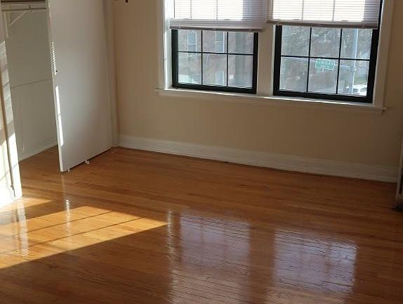 2nd image of 5018-40 N Lincoln Ave #5040-4B