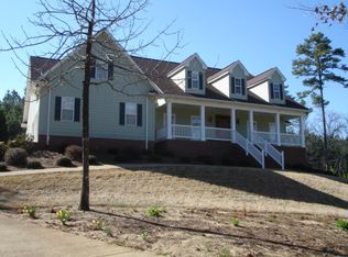 561 Cane Creek Ln, Sylacauga, AL 35151