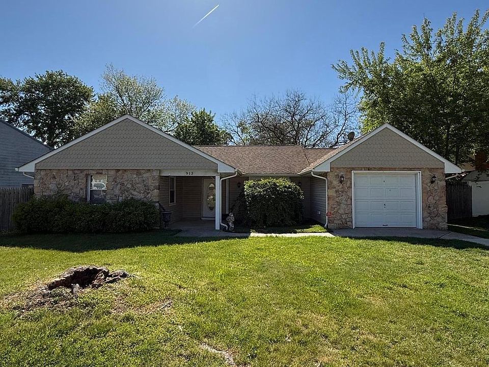 1st image of 913 Hampton Way