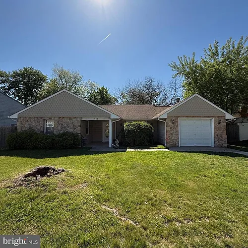913 Hampton Way Photo 1