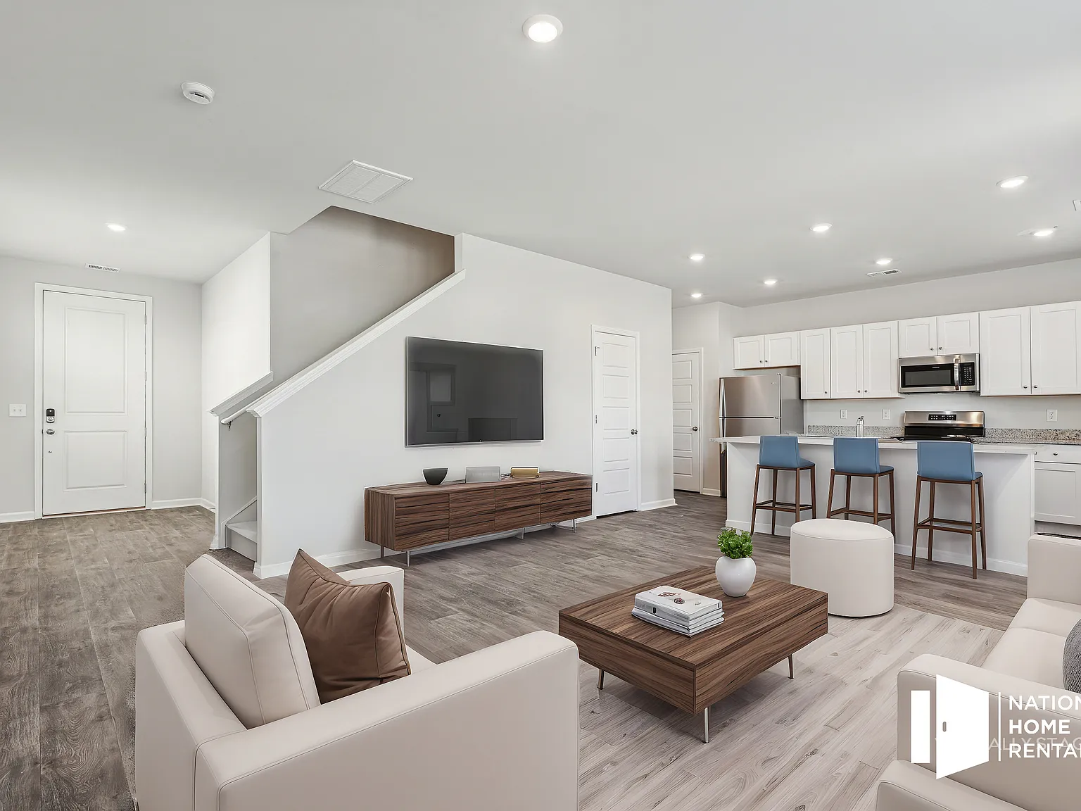 3 bed, 2.5 bath, 1616 sqft, $1,646 — Photo 3