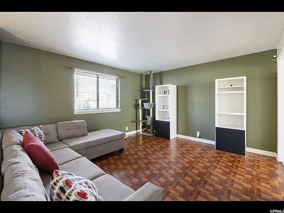 3rd image of 9740 S Annalyn Dr