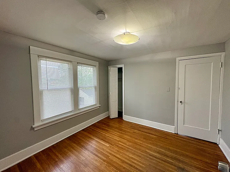 312 Victoria Blvd — Photo 10