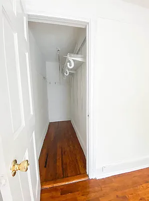 Rented by City Connections Realty | media 29