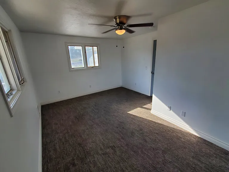 412 N Lilac Ln — Photo 12
