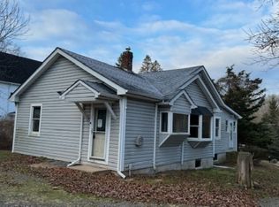 119 Airmont Ave, Mahwah, NJ 07430