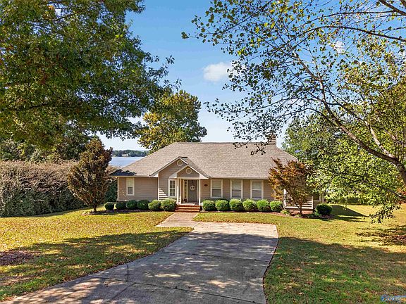 2nd image of 266 Robert Davis Rd