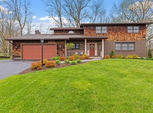 202 Crandon Ter, Baldwinsville, NY 13027