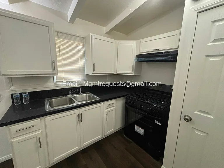 1180 W Valencia Dr #1184 — Photo 5